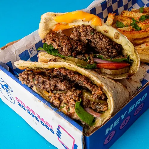 Makloub Beef & Cheese
